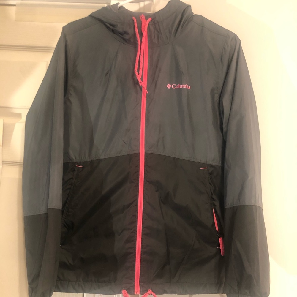 Lines hooded windbreaker